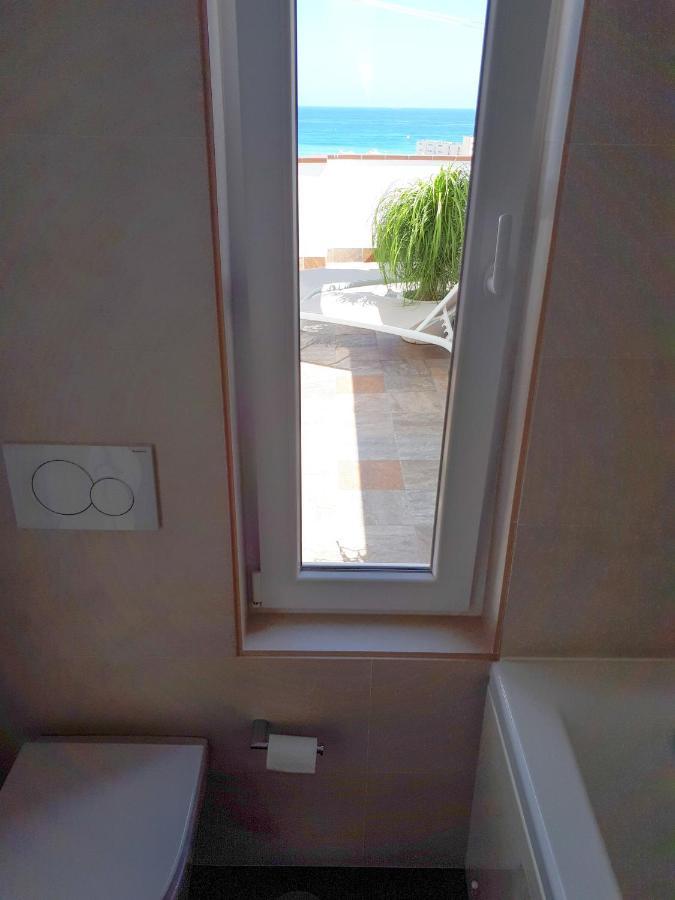 Atico Duplex Con Vistas Al Mar. Dos Plazas De Garaje Apartman Torremolinos Kültér fotó